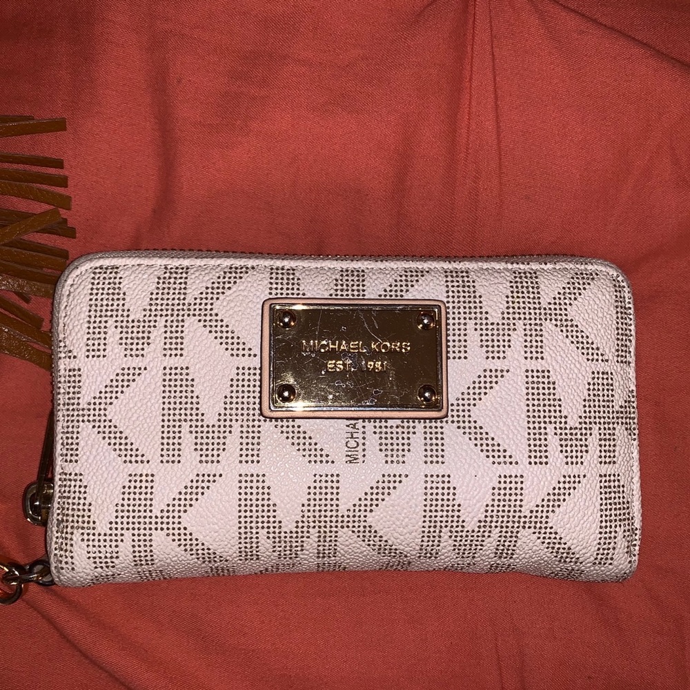 Michael Kors wallet